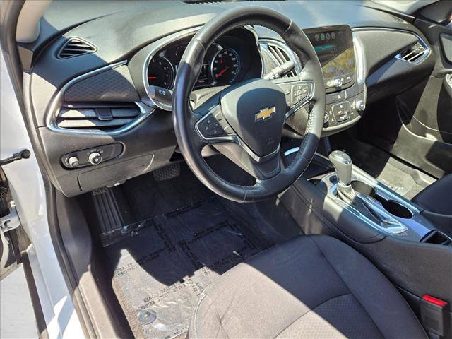 Used 2018 Chevrolet Malibu LT FWD image 10