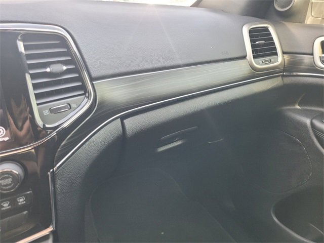 Used 2022 Jeep Grand Cherokee Limited image 28