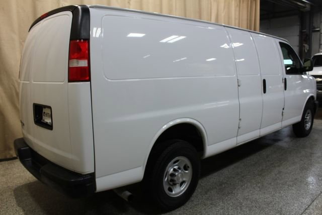 Used 2019 Chevrolet Express 2500 Extended image 3