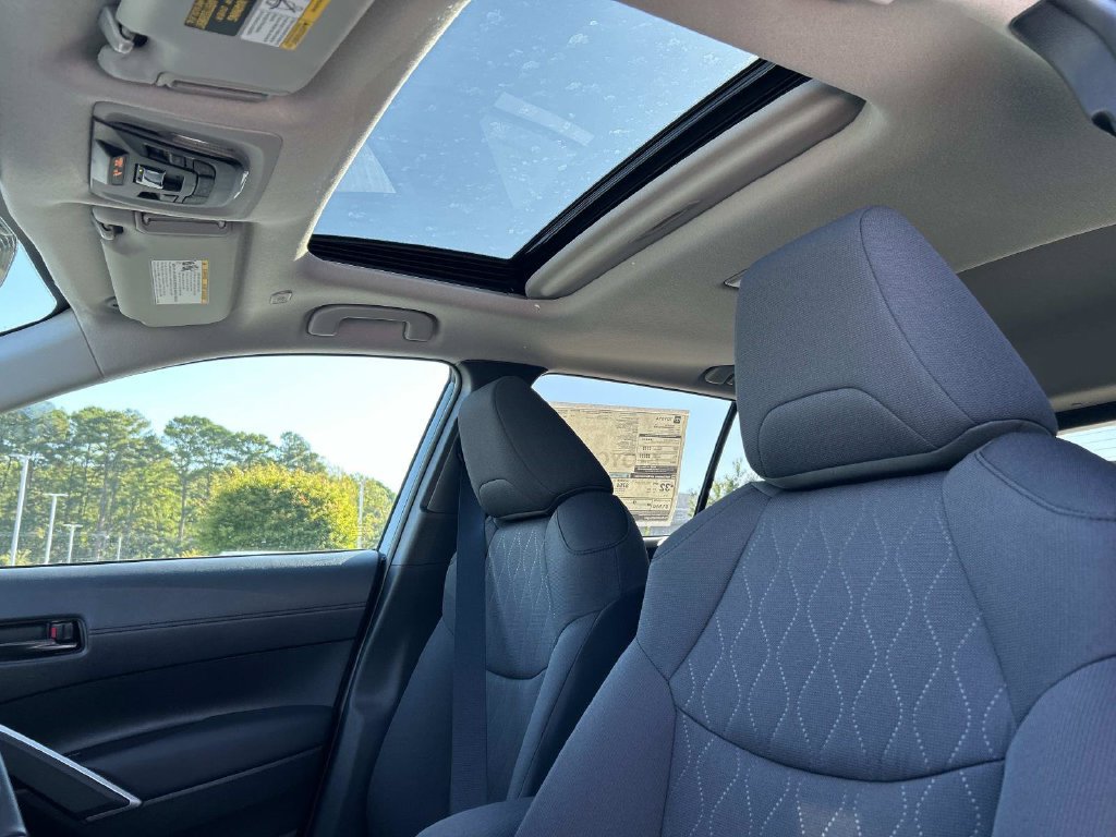 New 2026 Toyota Corolla Cross LE FWD image 28