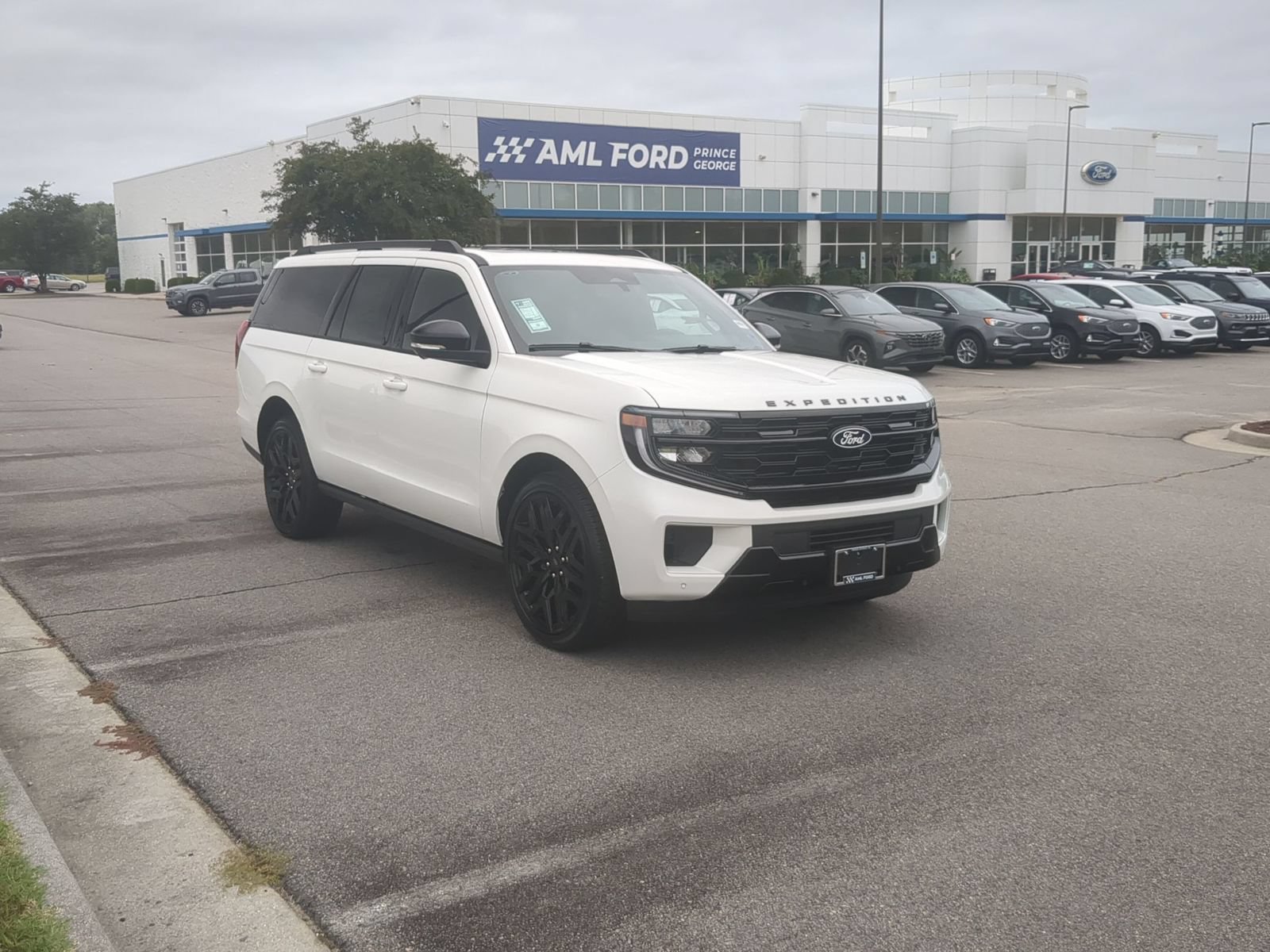 New 2027 Ford Expedition Max Platinum w/ Stealth Performance Package AWD/4WD image 1