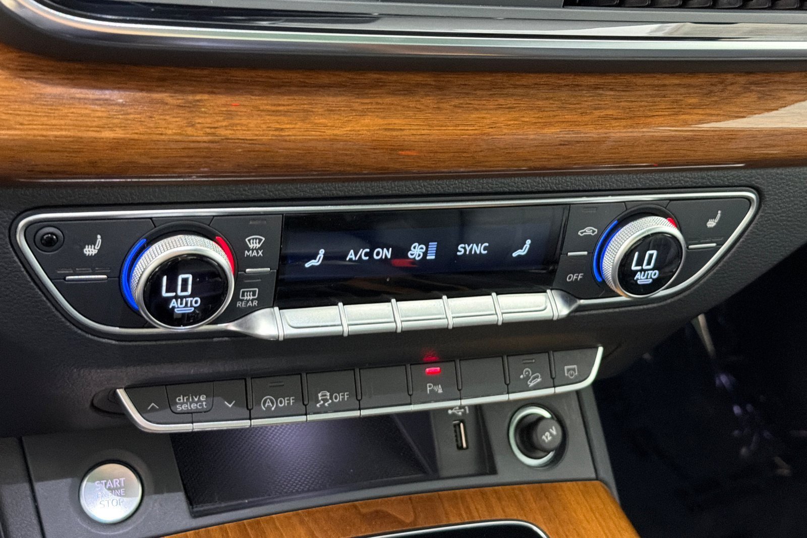 Used 2023 Audi Q5 2.0T Premium w/ Convenience Package AWD/4WD image 19