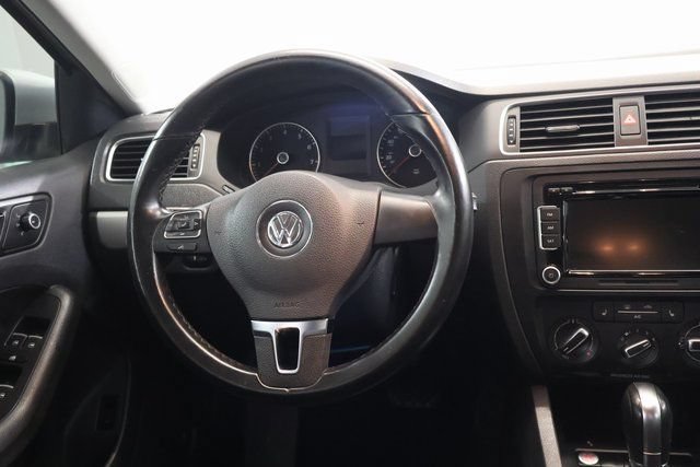 Used 2014 Volkswagen Jetta SE FWD image 14
