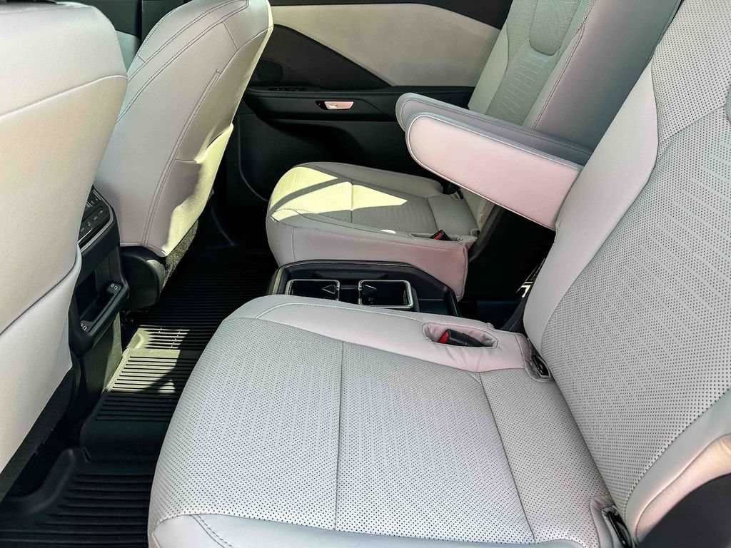 Used 2025 Lexus TX 350 AWD w/ Technology Package image 19