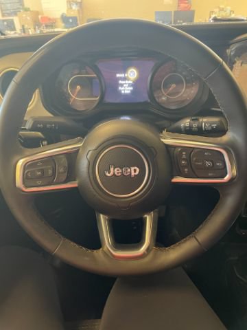 Used 2024 Jeep Wrangler Unlimited Sahara AWD/4WD image 14