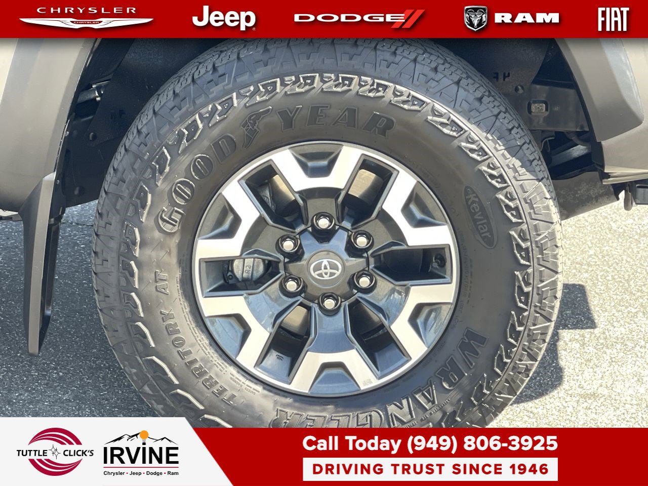 Used 2023 Toyota Tacoma TRD Off-Road image 10