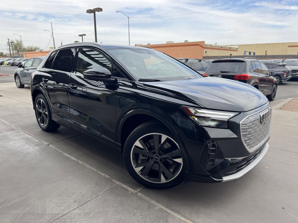 Used 2022 Audi Q4 e-tron Premium Plus w/ Premium Plus image 6