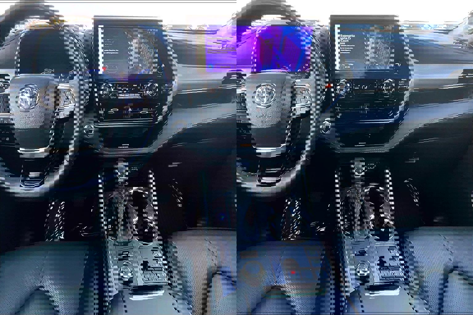 Used 2023 Toyota Highlander Platinum image 14