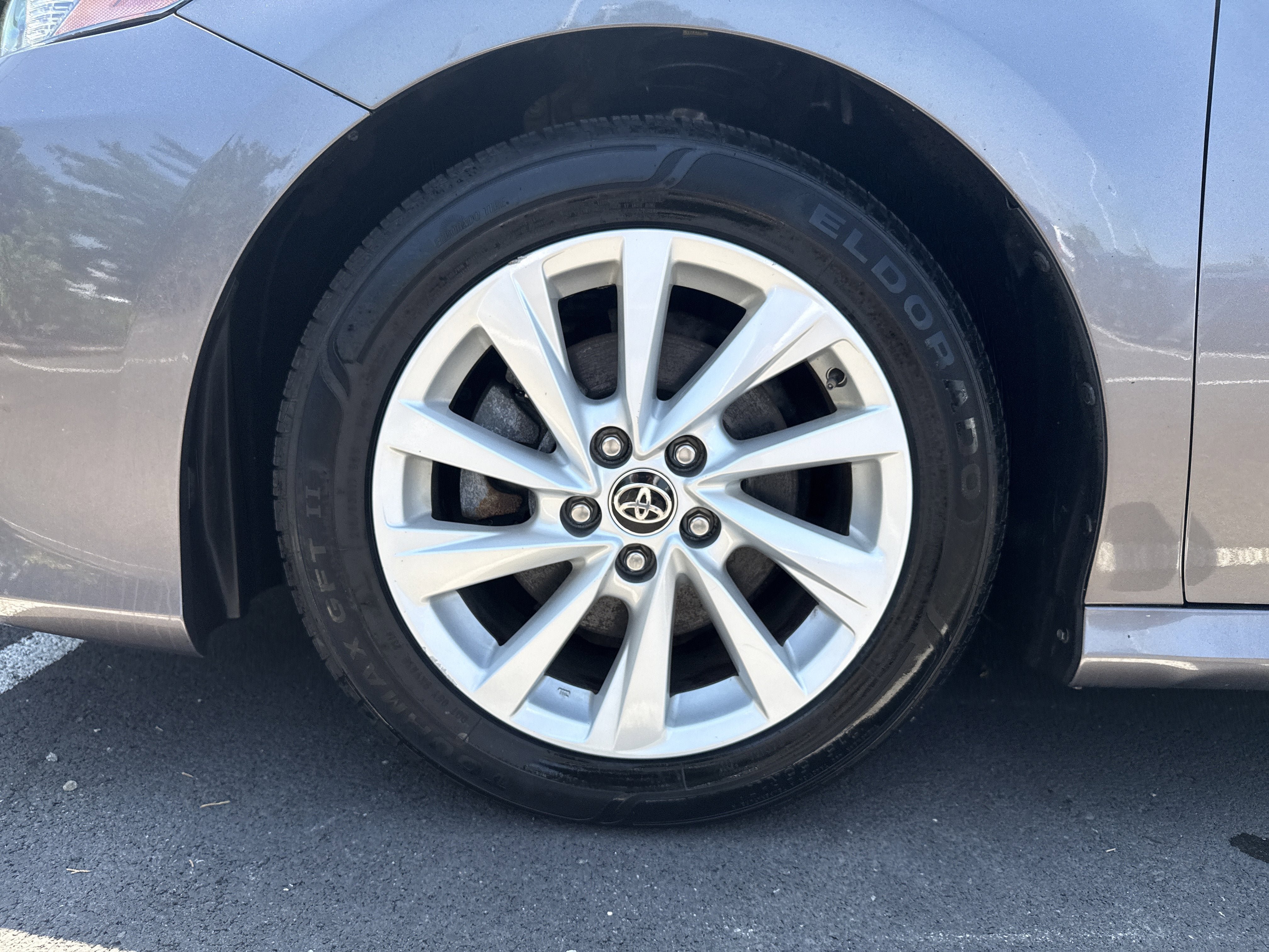 Used 2021 Toyota Camry LE FWD image 31