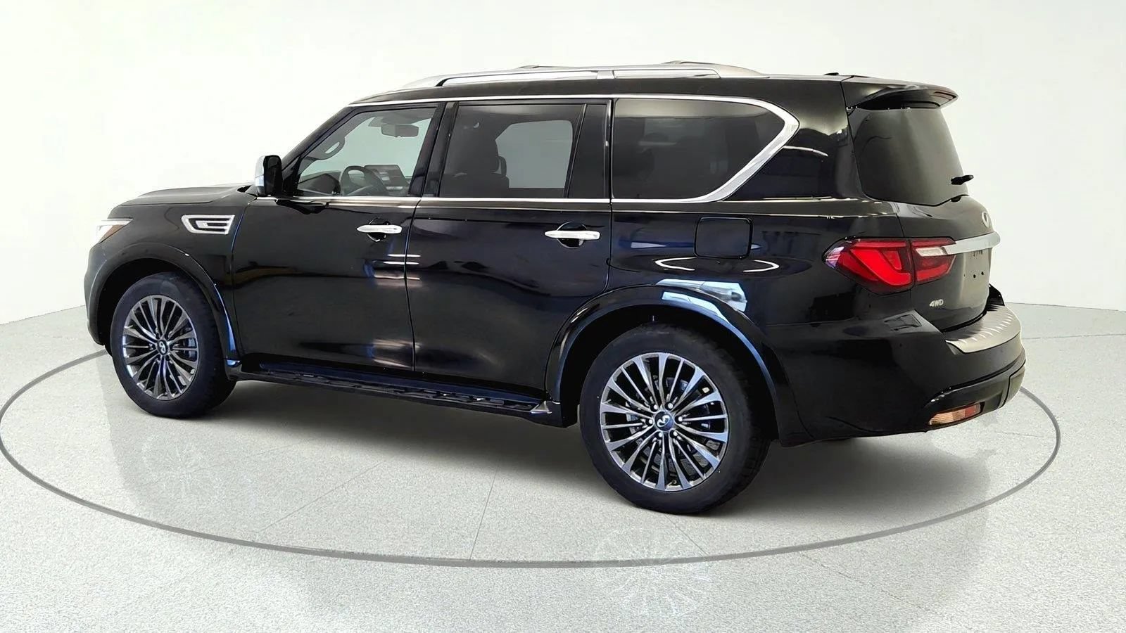 Used 2024 INFINITI QX80 Sensory w/ Cargo Package AWD/4WD image 6