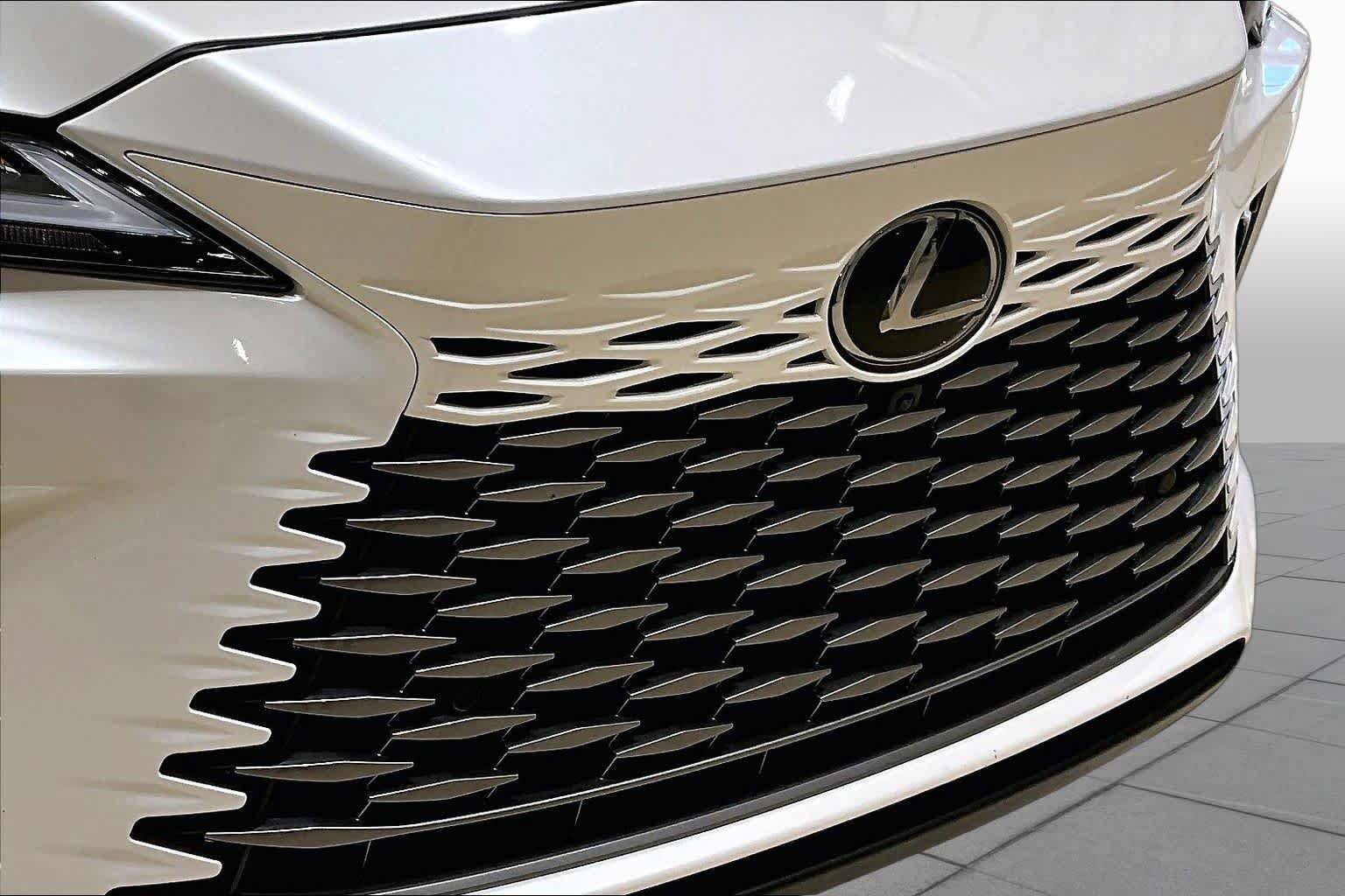 Used 2025 Lexus RX 350 w/ Convenience Package AWD/4WD image 28