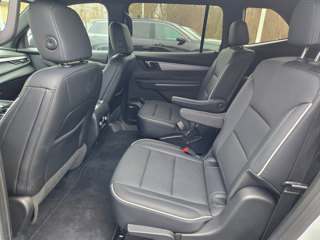 Certified 2025 Buick Enclave Preferred image 19