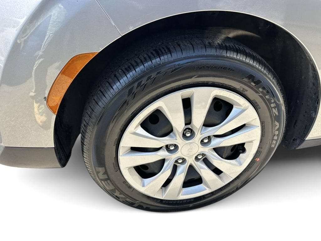 Used 2023 Kia Soul LX FWD image 8