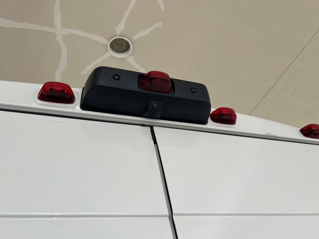 Used 2025 RAM ProMaster 2500 w/ Convenience Group FWD image 17