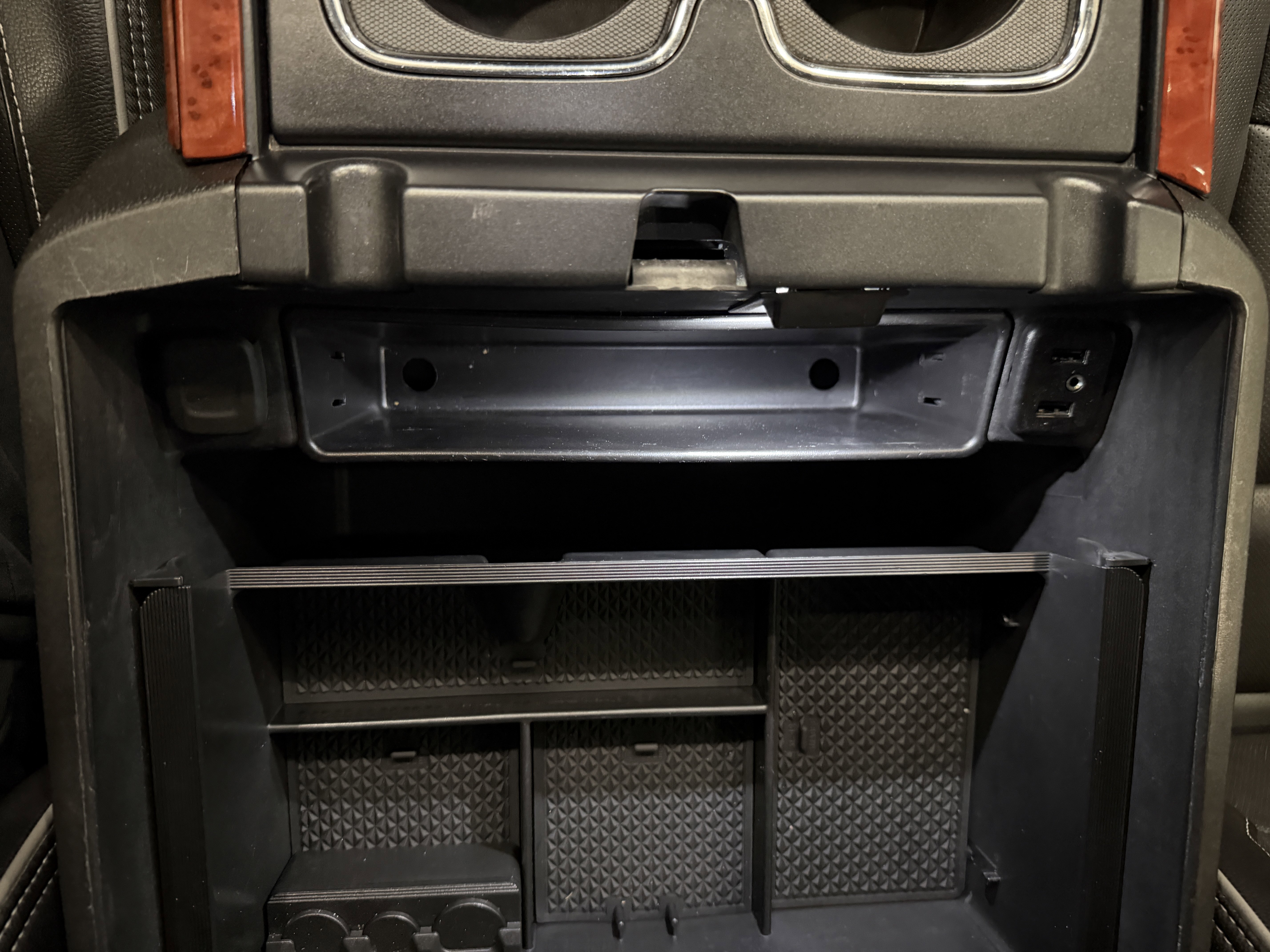 Used 2018 Chevrolet Silverado 1500 High Country image 30