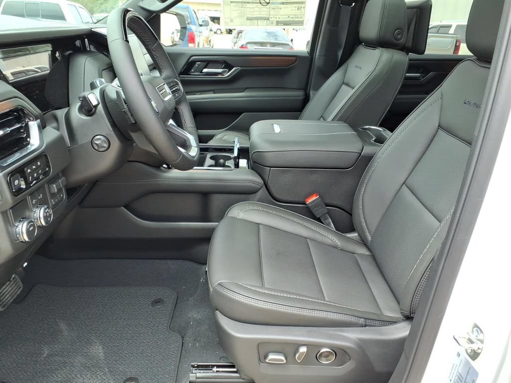New 2026 GMC Yukon XL Denali w/ Denali Reserve Package RWD image 14
