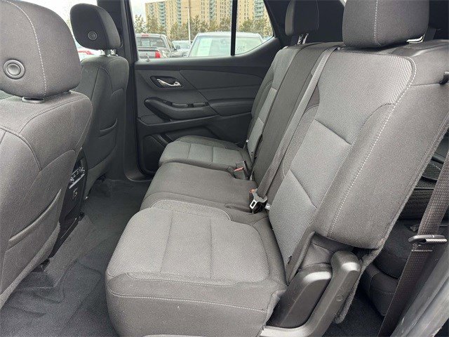 Used 2022 Chevrolet Traverse LT image 12