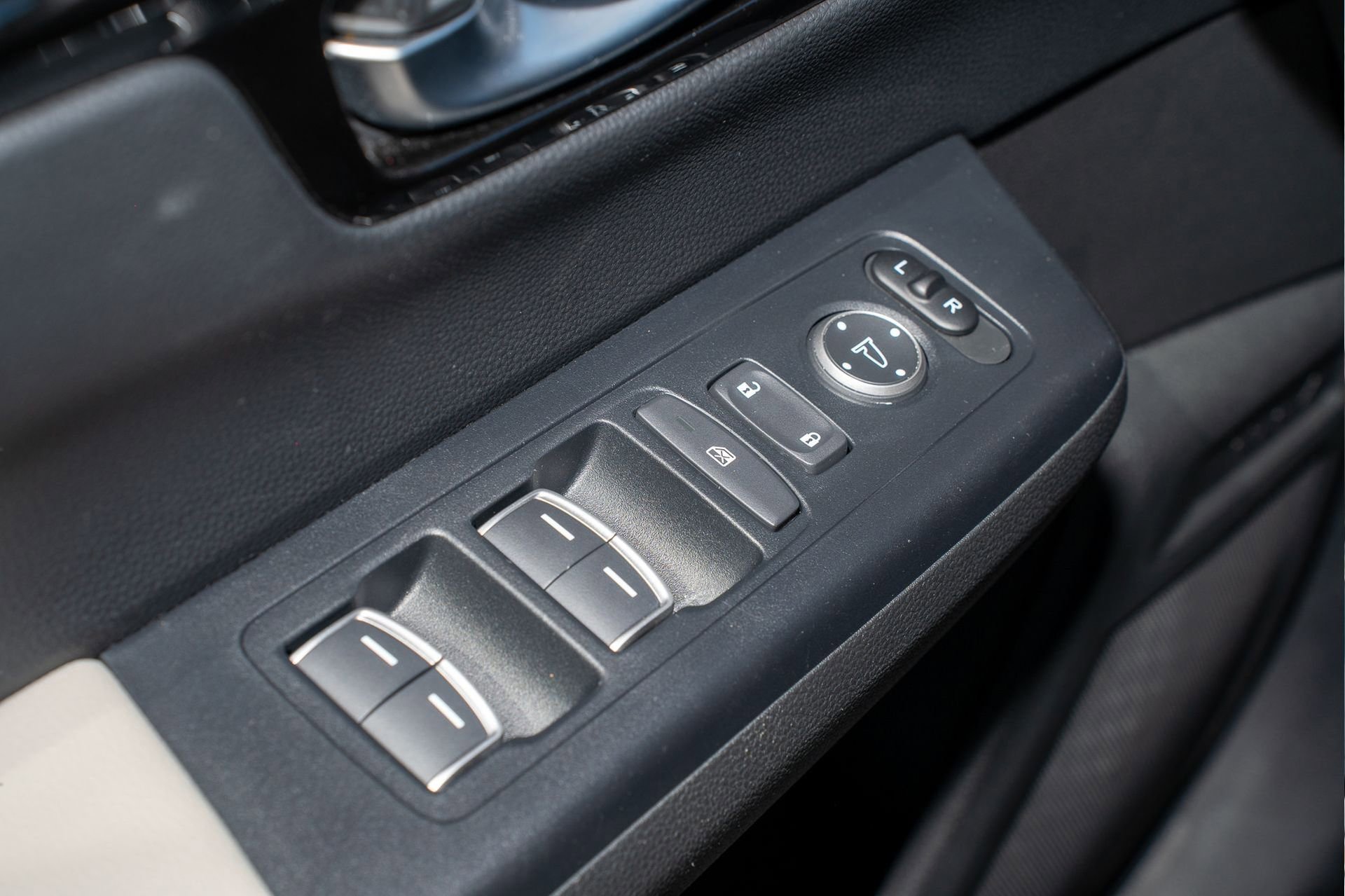 Certified 2024 Honda CR-V EX-L image 29