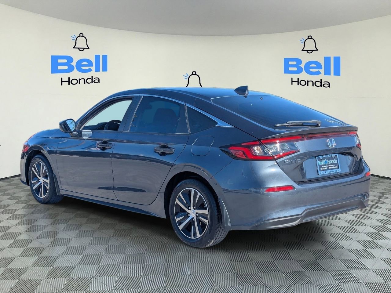 Used 2023 Honda Civic LX image 3