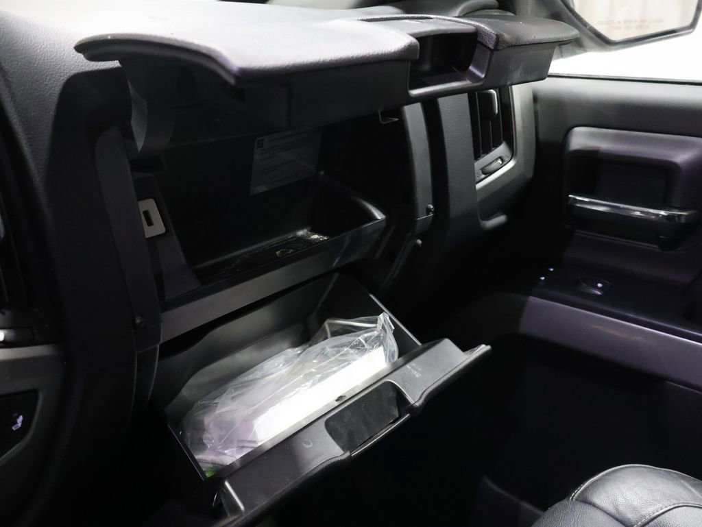 Used 2018 Chevrolet Silverado 1500 LT w/ All Star Edition image 32