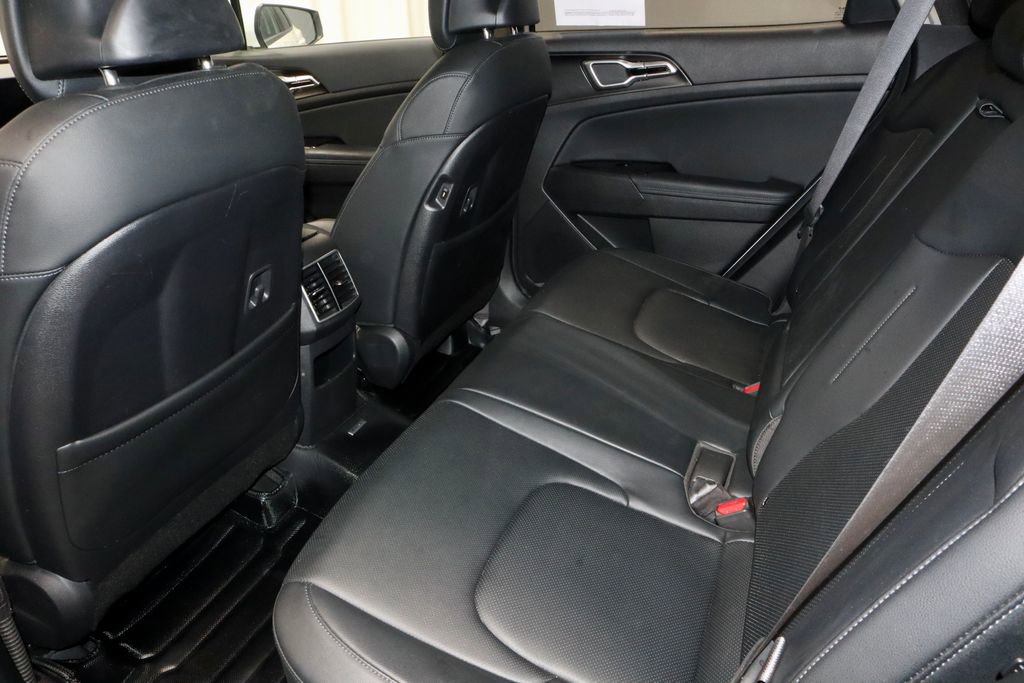 Used 2023 Kia Sportage EX image 21