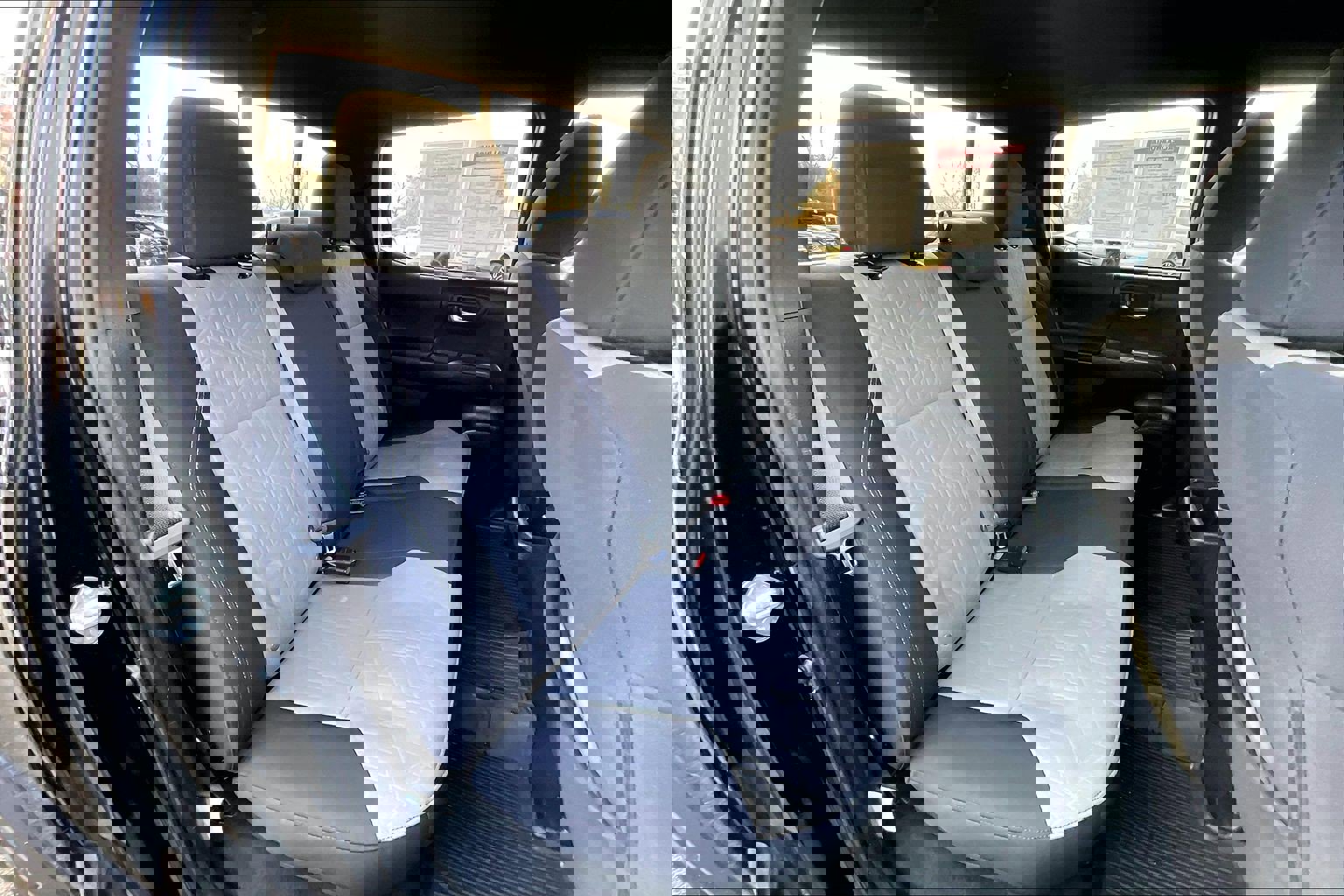 Used 2020 Toyota Tacoma TRD Off-Road w/ Technology Package image 25