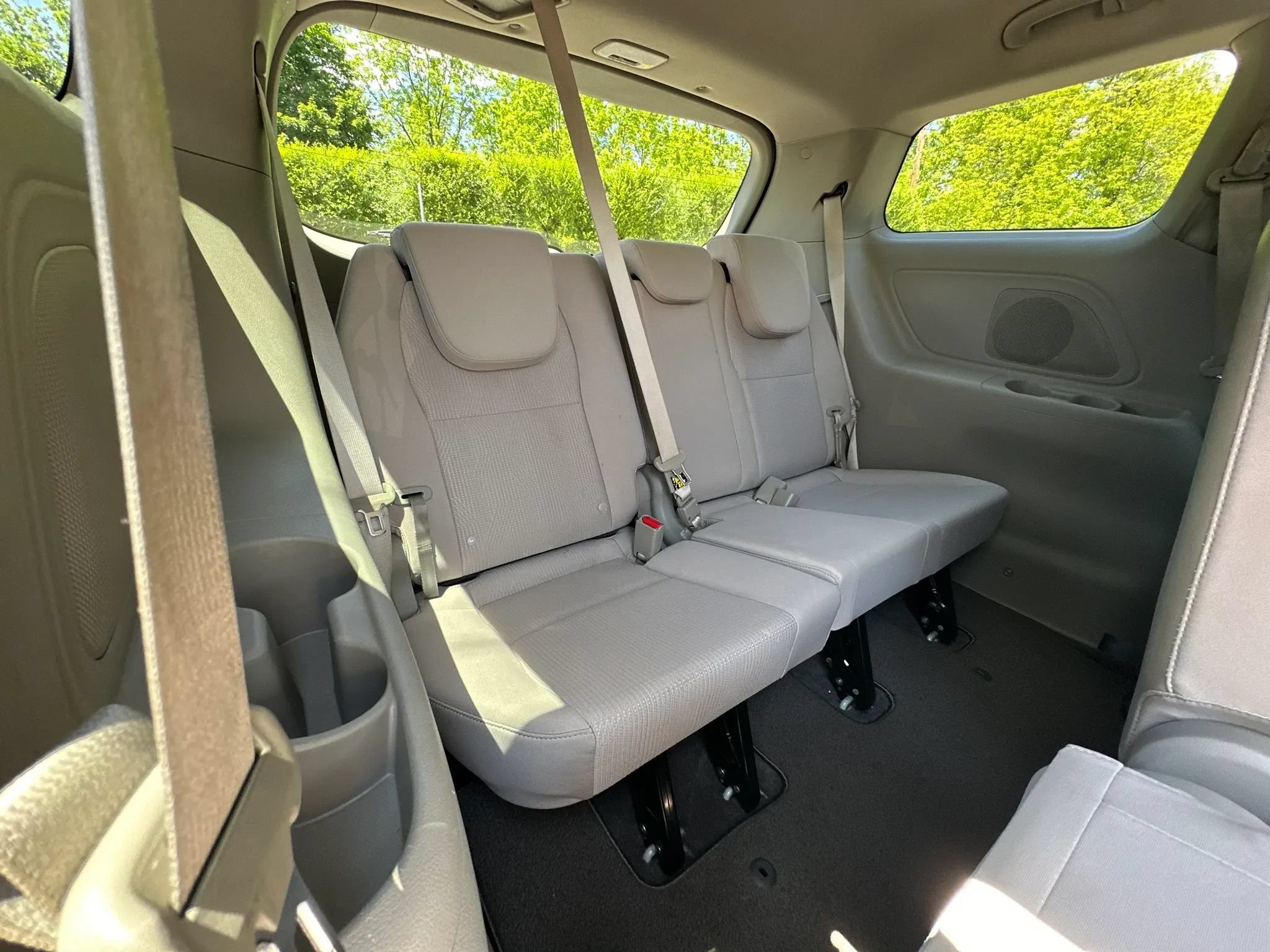 Used 2019 Kia Sedona LX FWD image 32