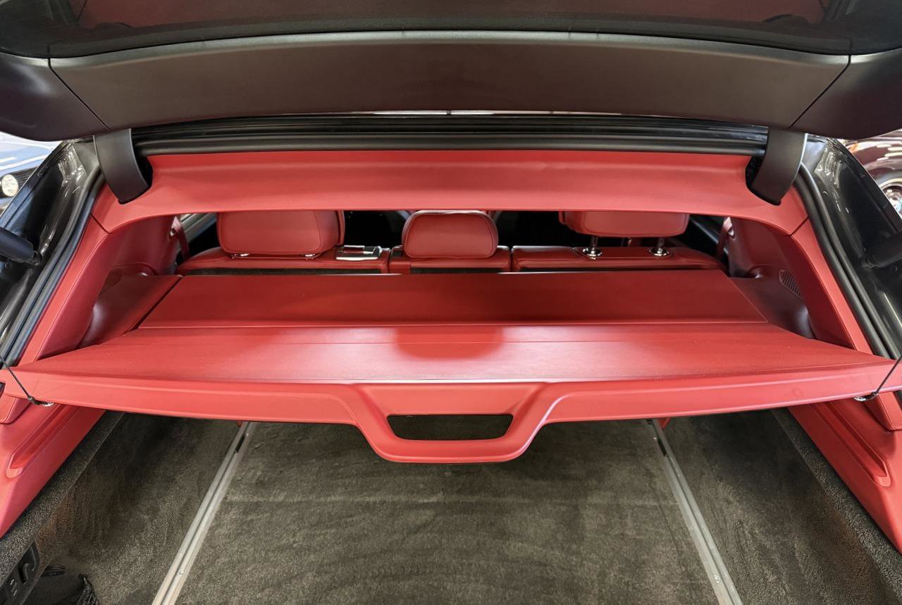 Used 2018 Bentley Bentayga image 56