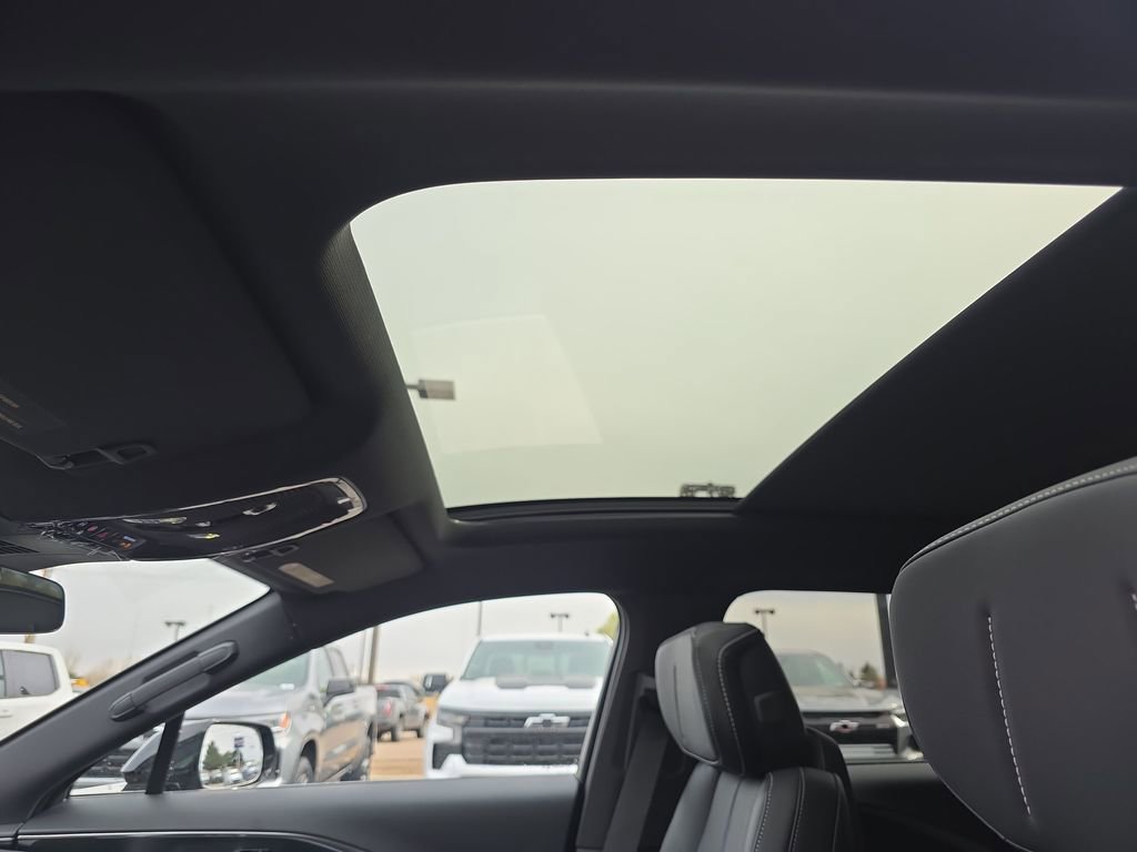 New 2026 Cadillac Lyriq Sport image 21