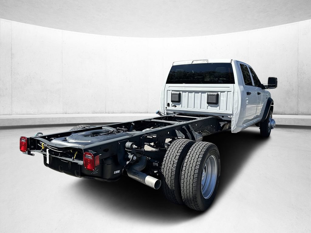 New 2026 RAM 5500 Tradesman w/ Chrome Appearance Group AWD/4WD image 3