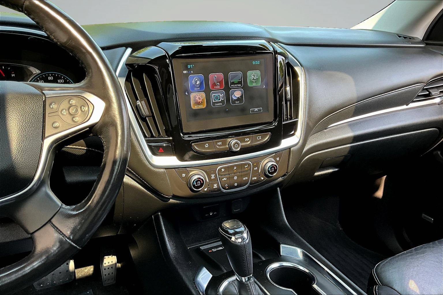 Used 2018 Chevrolet Traverse Premier AWD/4WD image 9