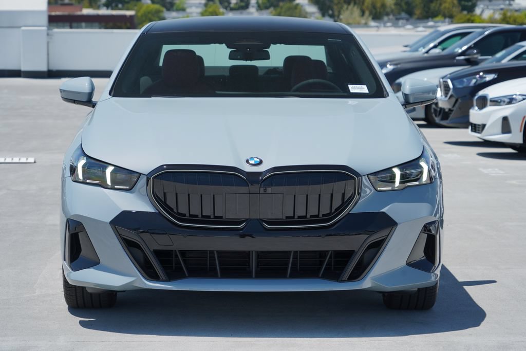 New 2027 BMW 530i w/ M Sport Package RWD image 2