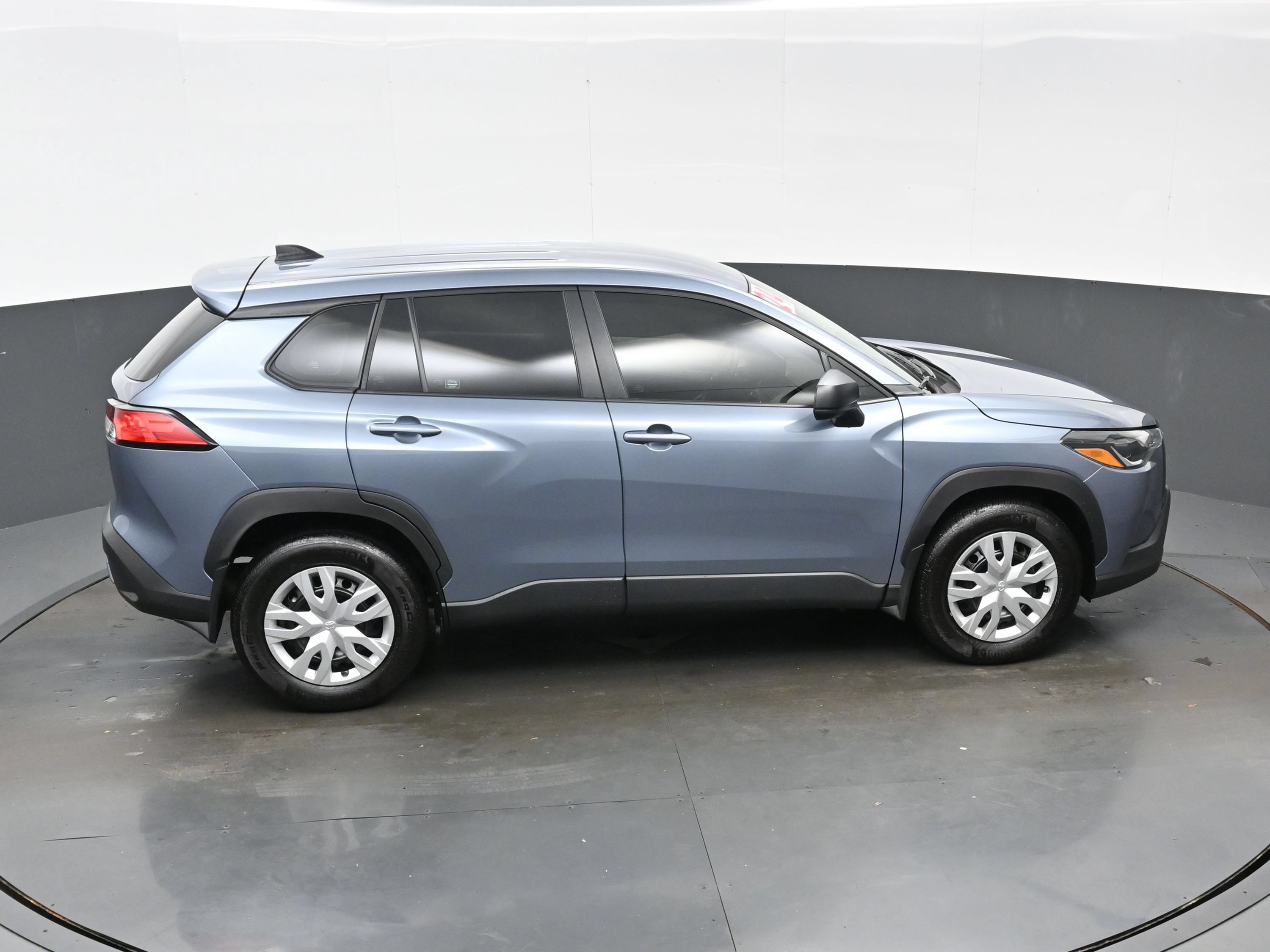 Used 2024 Toyota Corolla Cross L FWD image 38