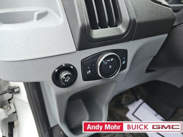 Used 2015 Ford Transit 150 Base image 31