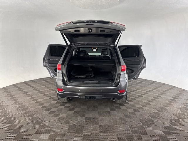 Used 2020 Jeep Grand Cherokee Overland AWD/4WD image 18