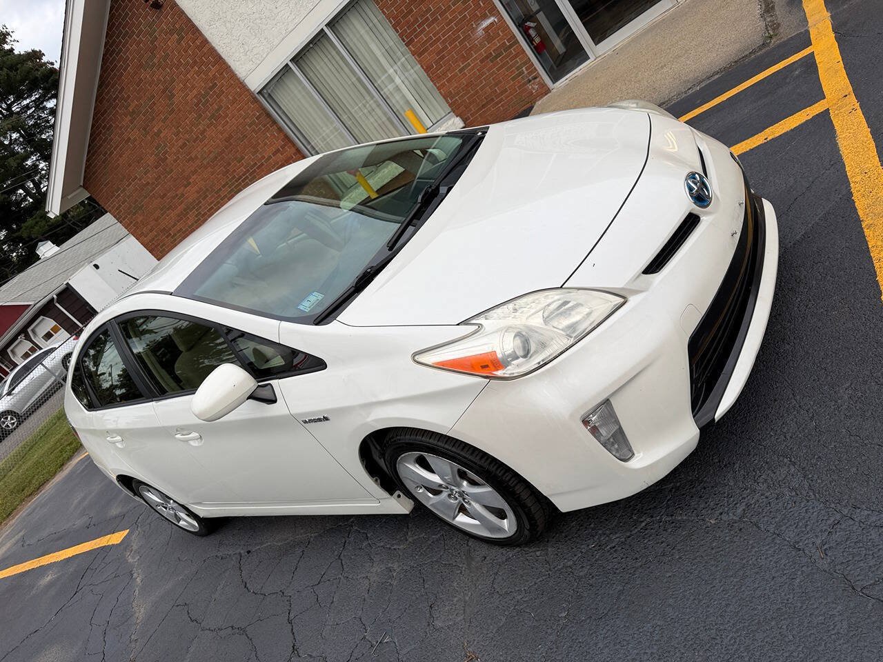 Used 2012 Toyota Prius Two FWD image 3