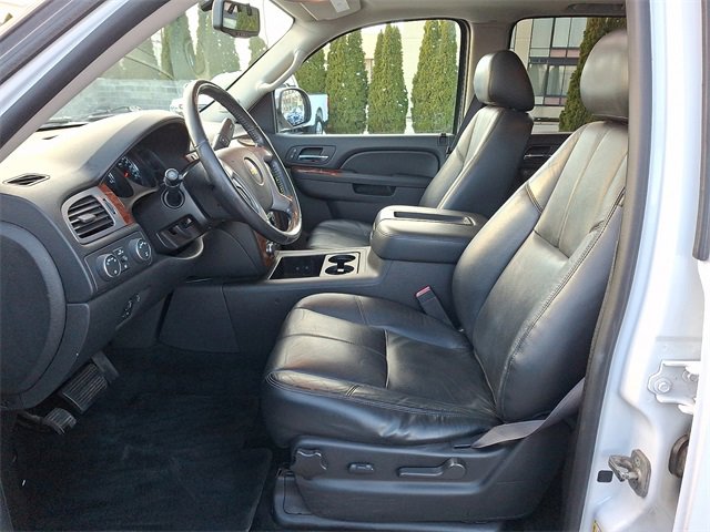 Used 2014 Chevrolet Suburban LT w/ All-Star Edition image 14