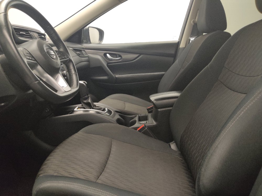 Used 2019 Nissan Rogue S w/ Special Edition Package FWD image 17