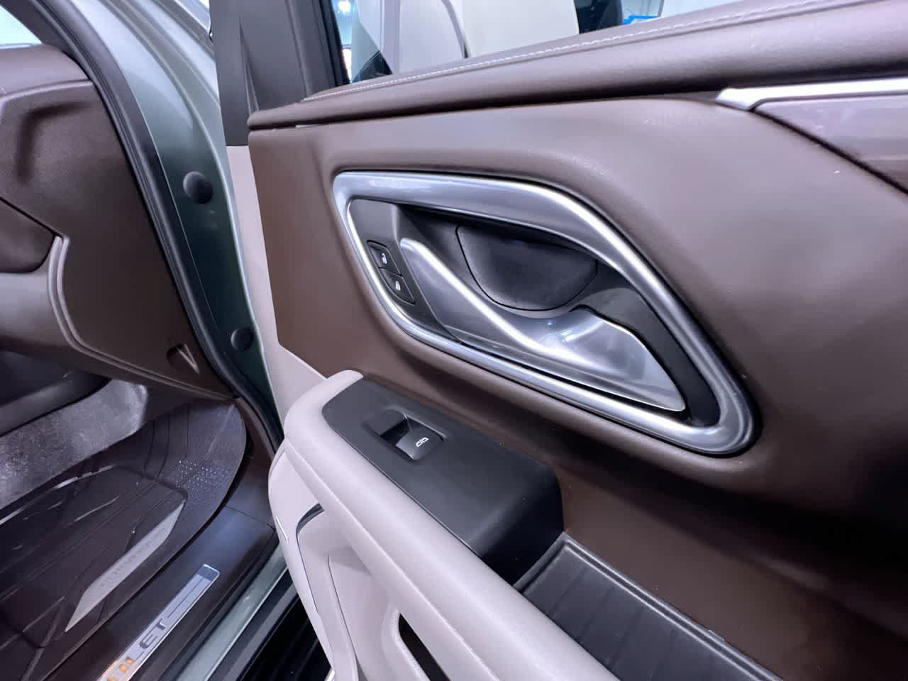 Used 2023 Chevrolet Tahoe LT w/ Luxury Package AWD/4WD image 36