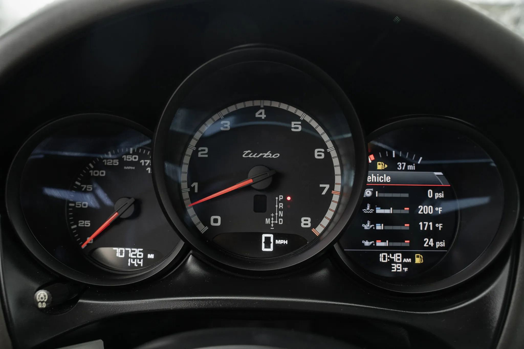 Used 2018 Porsche Macan Turbo image 27