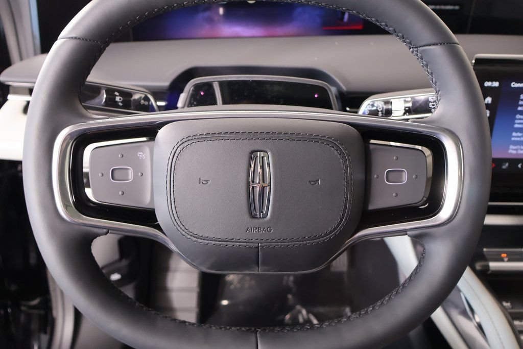 New 2026 Lincoln Nautilus Premier w/ Equipment Group 102A AWD/4WD image 3