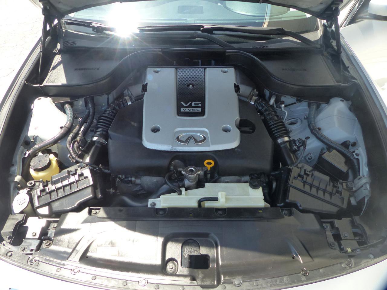 Used 2012 INFINITI G37 Journey w/ Premium Pkg image 25