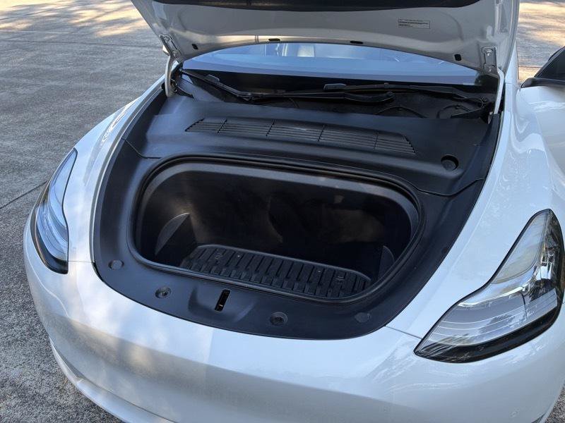 Used 2022 Tesla Model Y Long Range AWD/4WD image 26