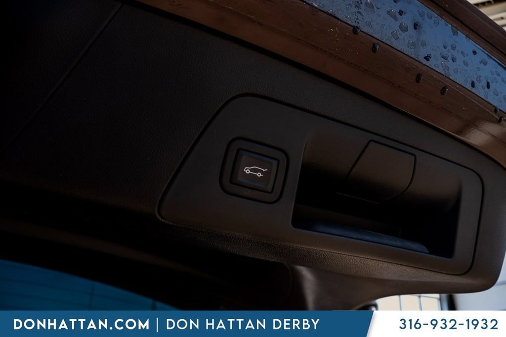 Used 2022 Buick Envision Avenir w/ Premium Seat Package FWD image 29