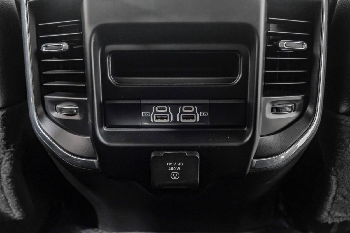 Used 2024 RAM 3500 Laramie image 39