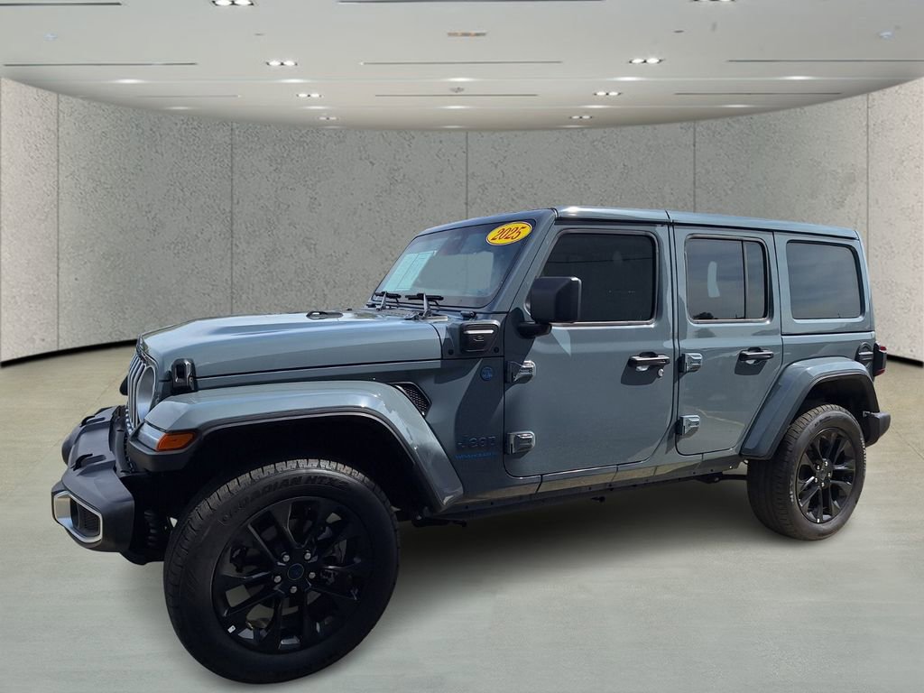 Used 2025 Jeep Wrangler Unlimited Sahara w/ Safety Group AWD/4WD image 9