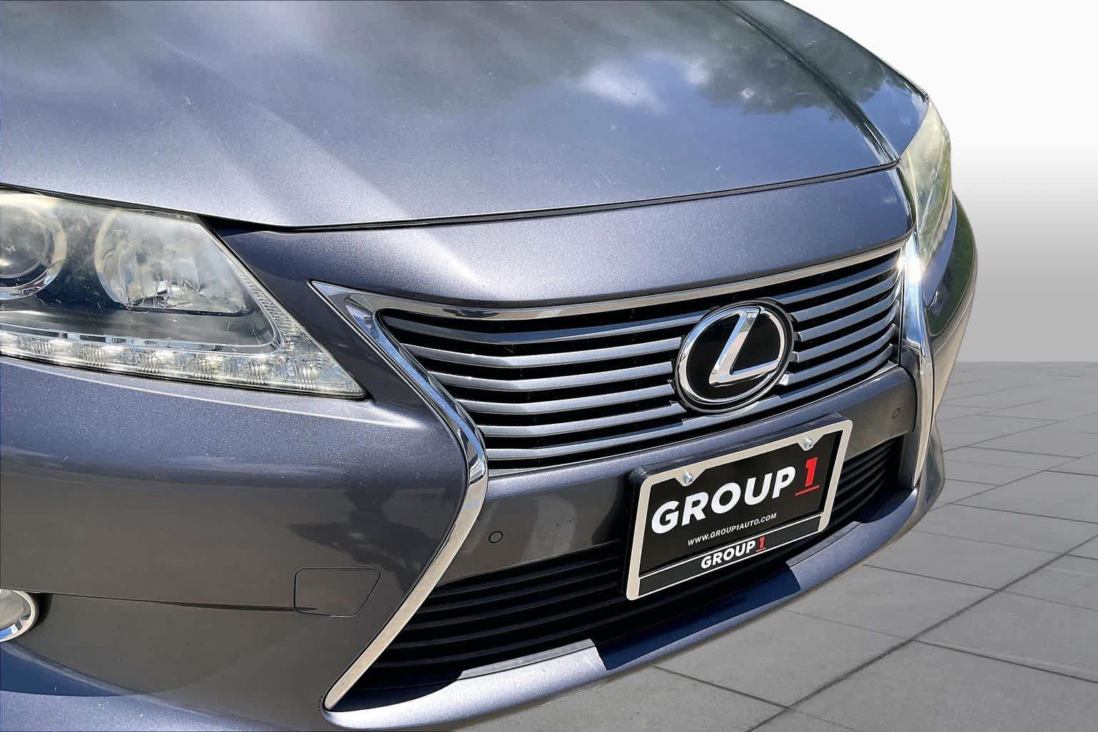 Used 2014 Lexus ES 350 w/ Premium Package FWD image 27