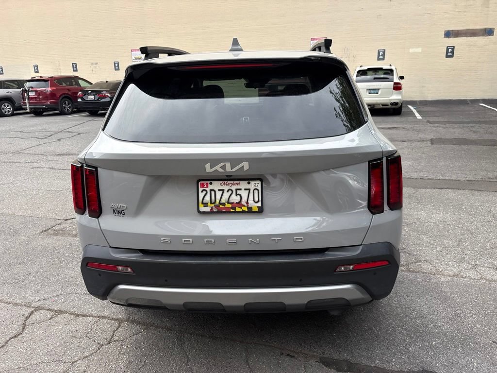 Certified 2022 Kia Sorento X-Line EX AWD/4WD image 4