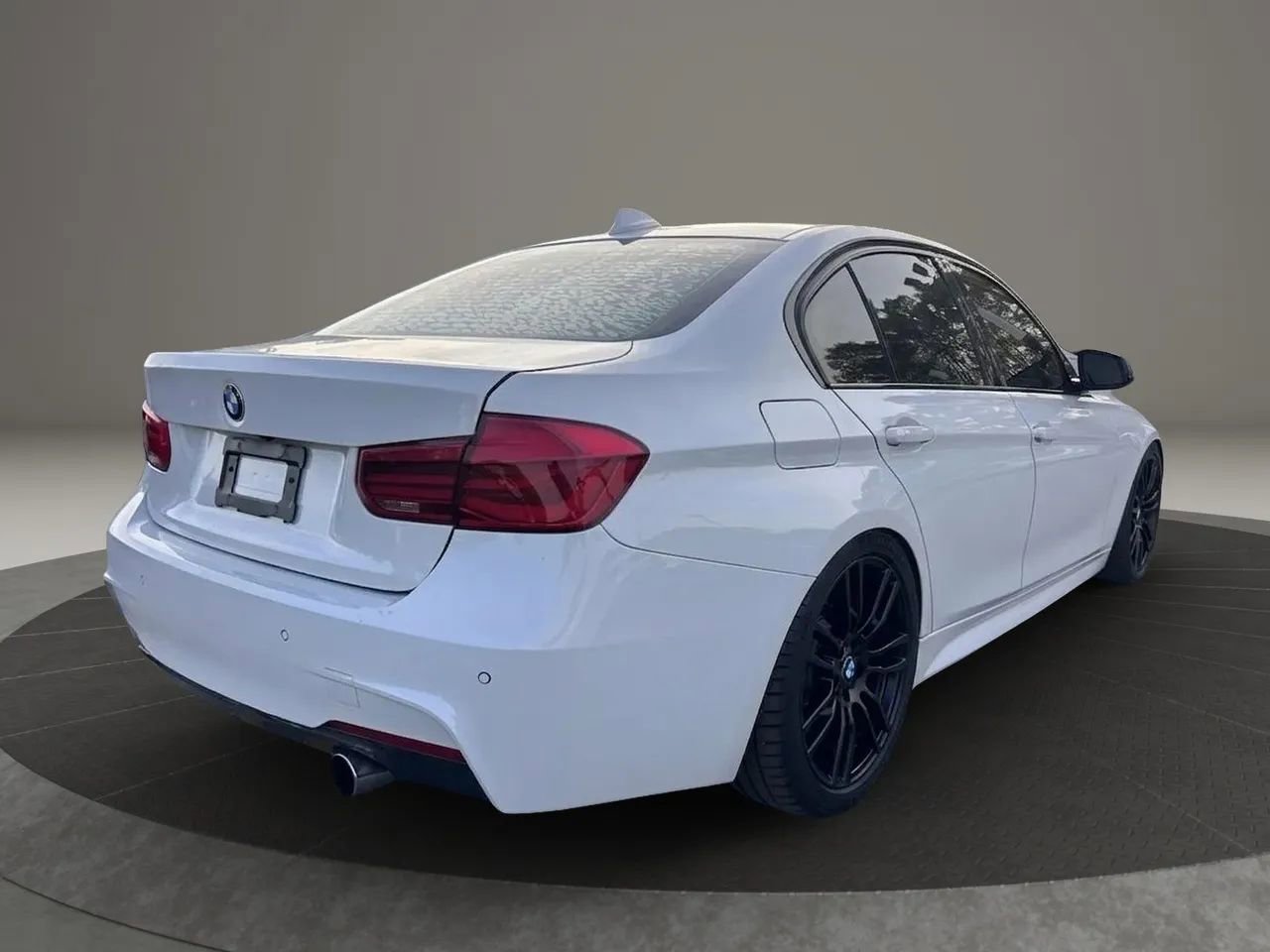 Used 2016 BMW 340i Sedan image 4