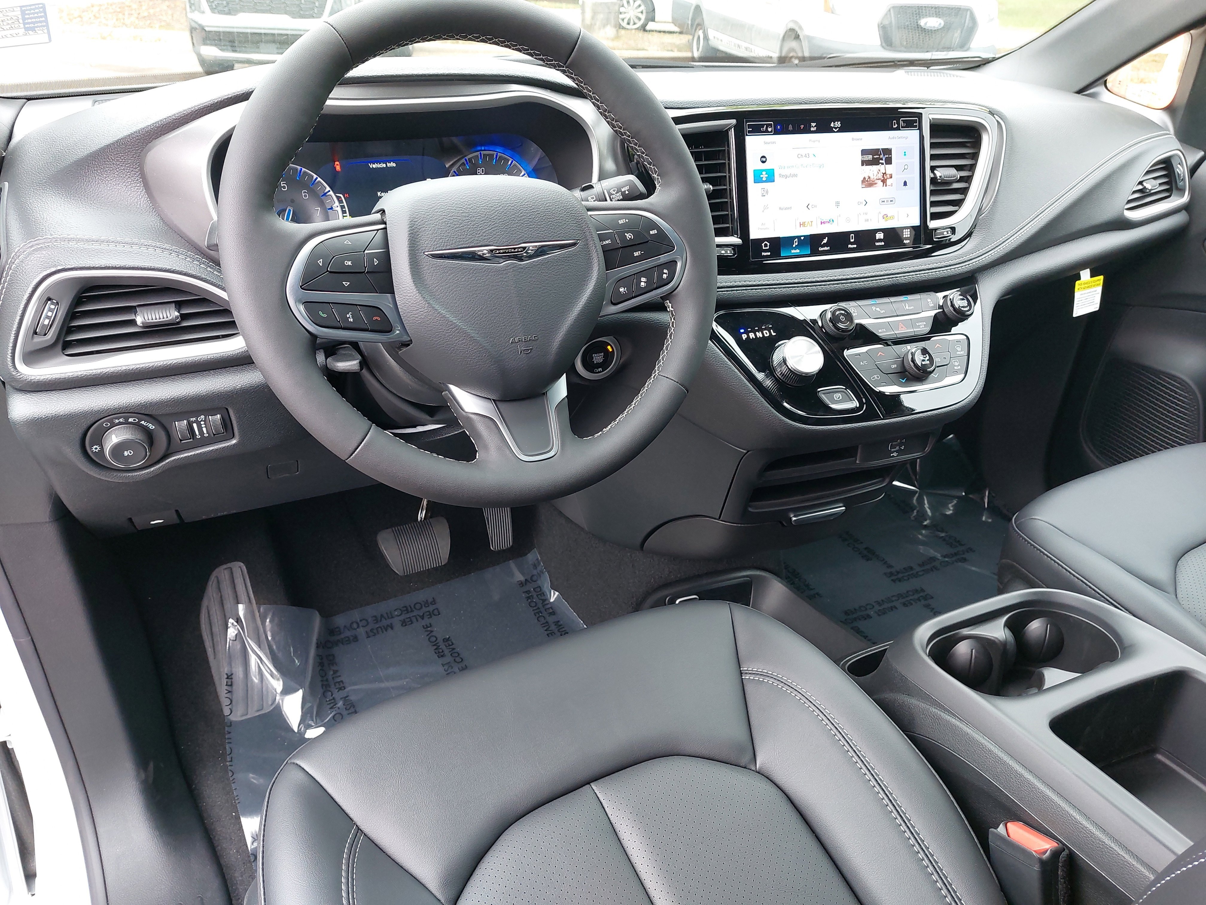 New 2026 Chrysler Pacifica Select image 18